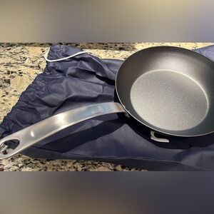 Made In blue carbon steel 10" skillet